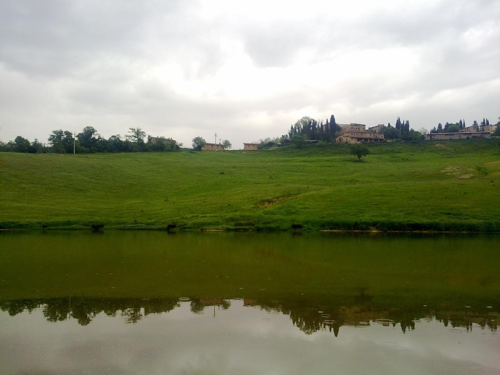 Agriturismo Vergelle Монтальчино Экстерьер фото